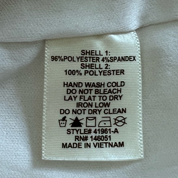 Monteau Scalloped Hem Shorts-Size S - Picture 7 of 10